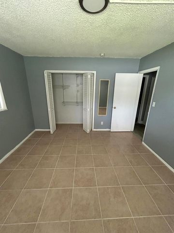 1435 SW 24th Court B, Fort Lauderdale, FL 33315