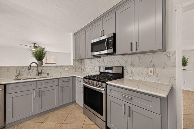 3111 Lantern Bay Lane, Katy, TX 77449