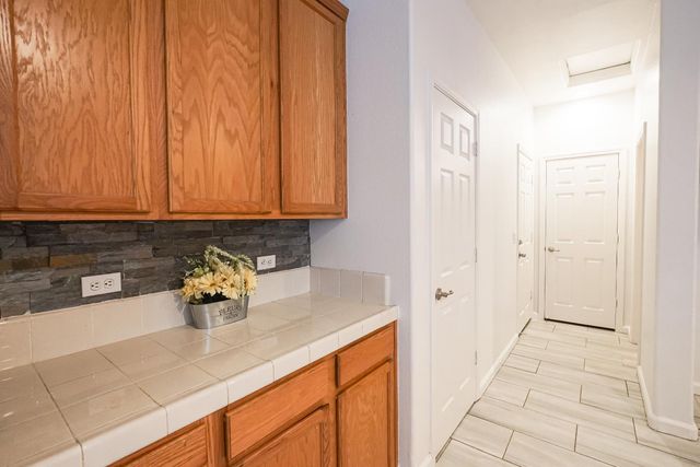 7411 Louise Ave, Winton, CA 95388