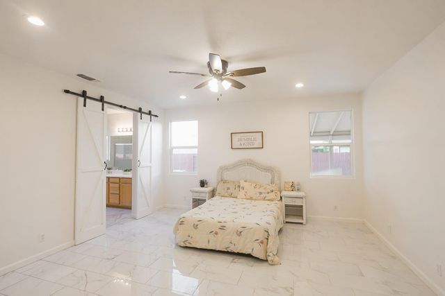 7411 Louise Ave, Winton, CA 95388