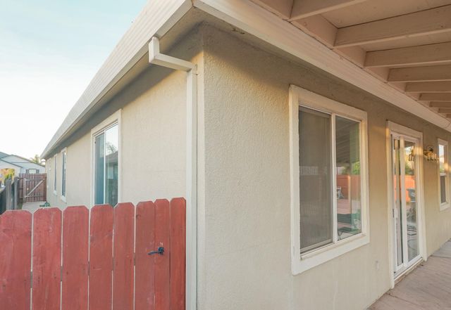 7411 Louise Ave, Winton, CA 95388