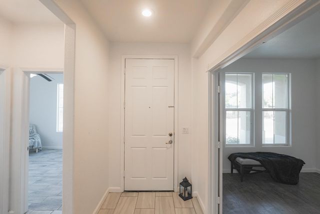 7411 Louise Ave, Winton, CA 95388