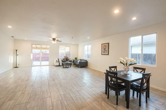 7411 Louise Ave, Winton, CA 95388