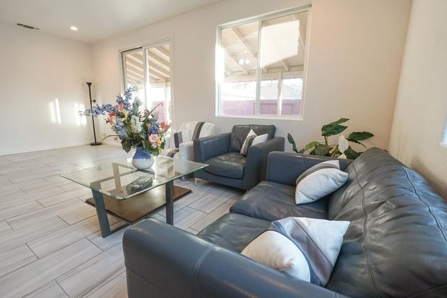 7411 Louise Ave, Winton, CA 95388