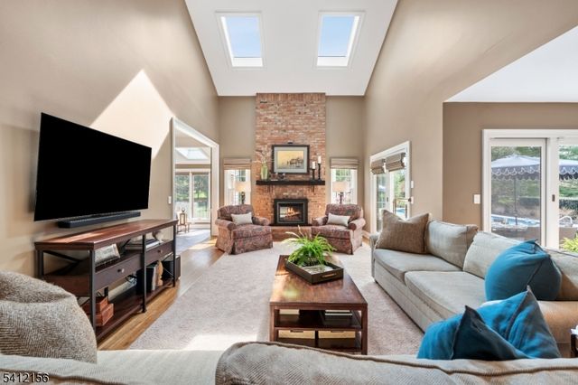 71 Ridgeview Dr, Montgomery Twp., NJ 08502