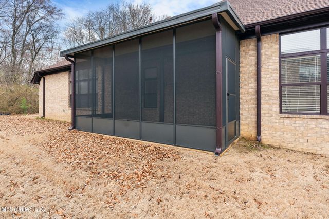 9073 Lyon Cove, Olive Branch, MS 38654