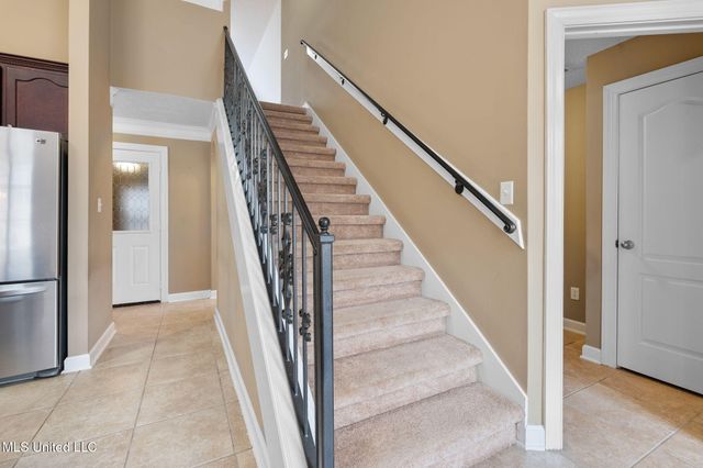 9073 Lyon Cove, Olive Branch, MS 38654