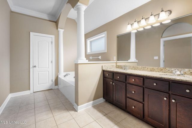 9073 Lyon Cove, Olive Branch, MS 38654