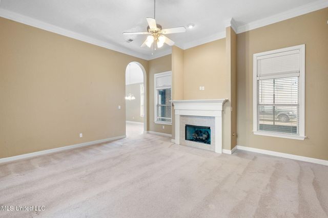 9073 Lyon Cove, Olive Branch, MS 38654