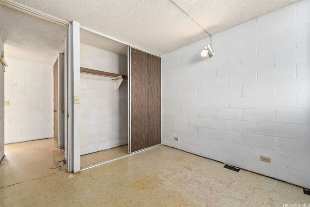 1425 Kaumualii Street C123, Honolulu, HI 96817