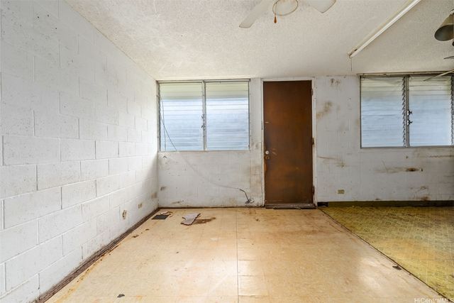 1425 Kaumualii Street C123, Honolulu, HI 96817