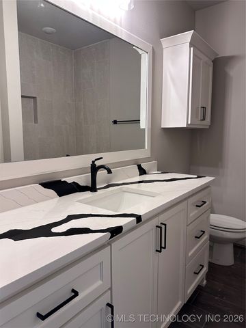 10570 Cross Oaks Drive, Skiatook, OK 74070