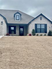 10570 Cross Oaks Drive, Skiatook, OK 74070