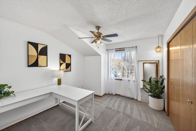 7671 Nicholas Way, Chanhassen, MN 55317