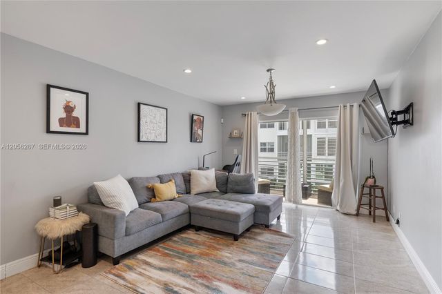 1461 S Ocean Blvd Apt 222, Lauderdale By The Sea, FL 33062