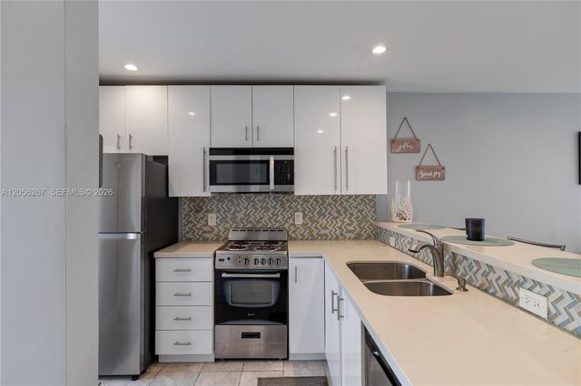 1461 S Ocean Blvd Apt 222, Lauderdale By The Sea, FL 33062