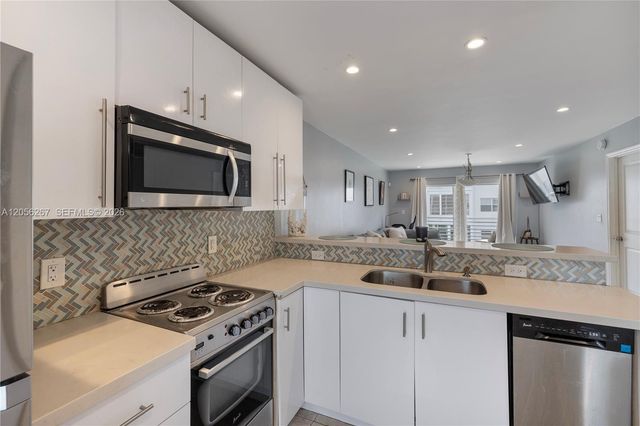 1461 S Ocean Blvd Apt 222, Lauderdale By The Sea, FL 33062