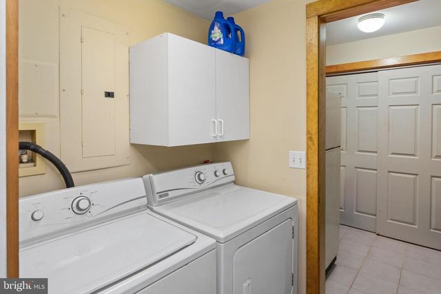 19 KENYON DRIVE, New Egypt, NJ 08533