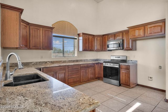 309 Valley View Drive, Rio Rico, AZ 85648