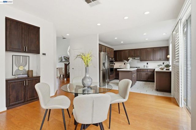 1574 1574 Nobu Dr, San Jose, CA 95131