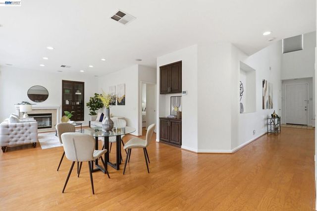 1574 1574 Nobu Dr, San Jose, CA 95131