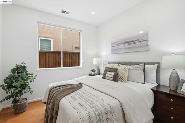 1574 1574 Nobu Dr, San Jose, CA 95131