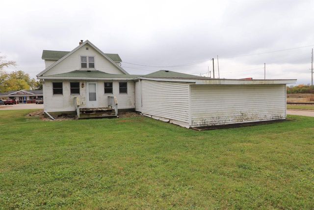 255 E Memorial Drive, Janesville, WI 53545