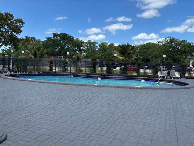 8060 Fairview Drive 101, Tamarac, FL 33321