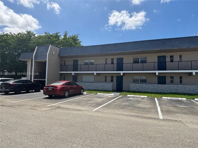 8060 Fairview Drive 101, Tamarac, FL 33321