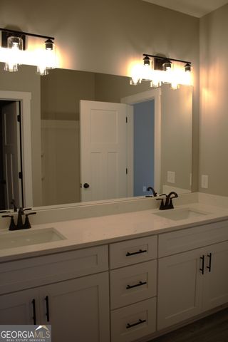 247 North Point Circle, Hartwell, GA 30643
