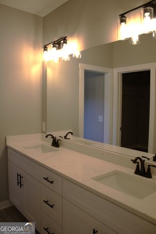 247 North Point Circle, Hartwell, GA 30643