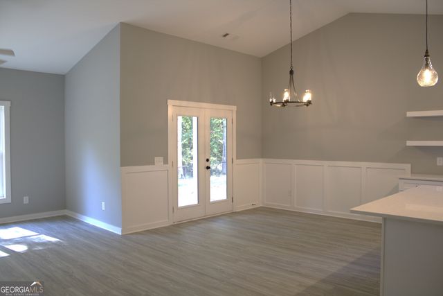 247 North Point Circle, Hartwell, GA 30643