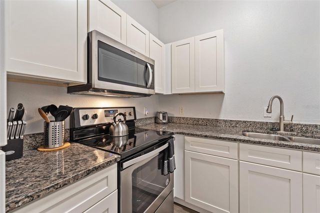 2786 CLUB CORTILE CIRCLE B, Kissimmee, FL 34746