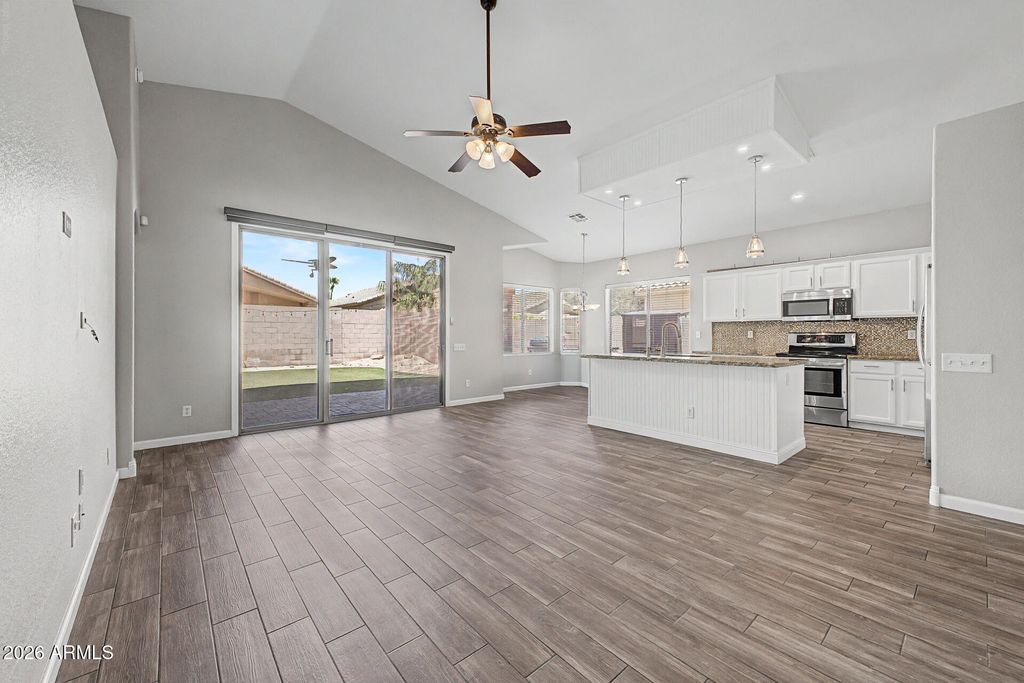 2428 E CIELO GRANDE Avenue, Phoenix, AZ 85024 — photo 3