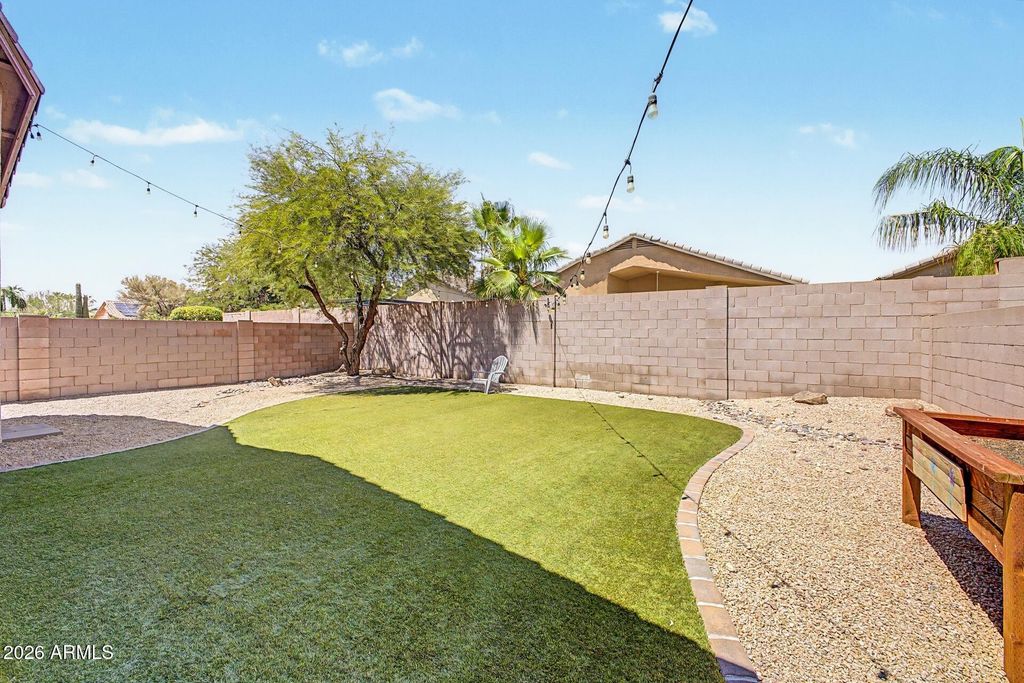 2428 E CIELO GRANDE Avenue, Phoenix, AZ 85024 — photo 5