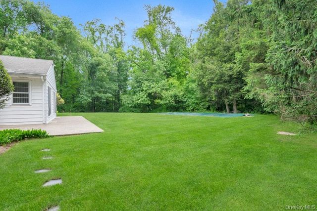 6 Birch Grove Drive, Armonk, NY 10504
