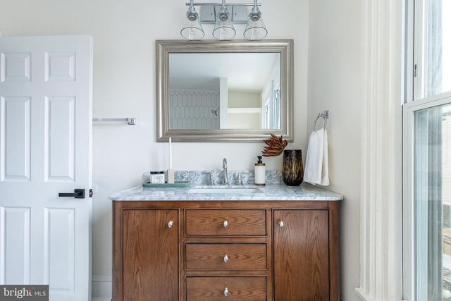 2326 GREENWICH ST, Philadelphia, PA 19146