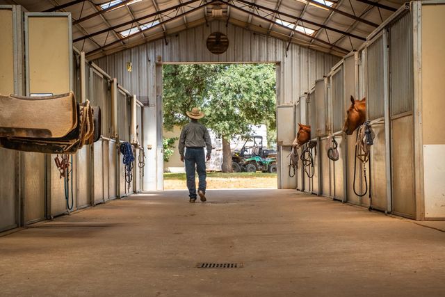 20945 Bear Hollow Rd, Grass Valley, CA 95949