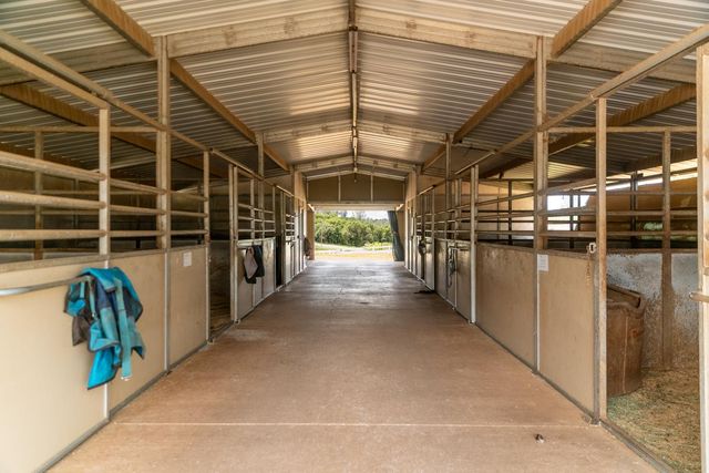 20945 Bear Hollow Rd, Grass Valley, CA 95949