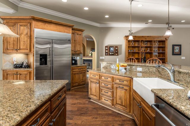 20945 Bear Hollow Rd, Grass Valley, CA 95949