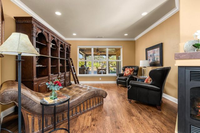 20945 Bear Hollow Rd, Grass Valley, CA 95949