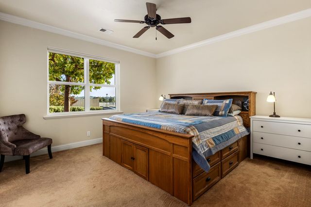 20945 Bear Hollow Rd, Grass Valley, CA 95949