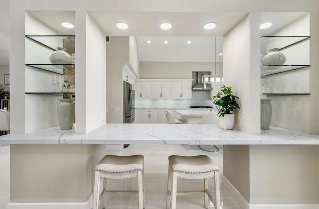 198 Green Mountain Drive, Palm Desert, CA 92211