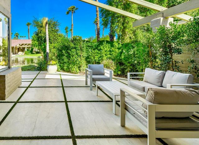 198 Green Mountain Drive, Palm Desert, CA 92211