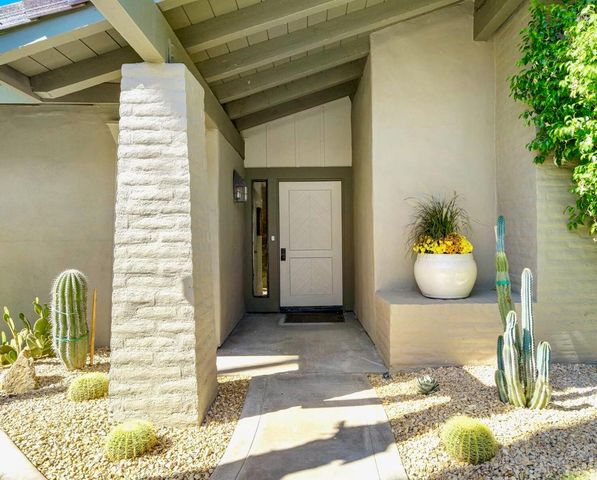 198 Green Mountain Drive, Palm Desert, CA 92211