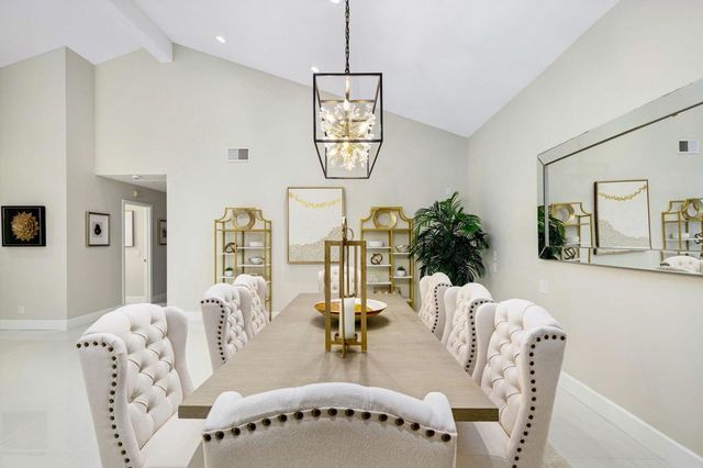 198 Green Mountain Drive, Palm Desert, CA 92211