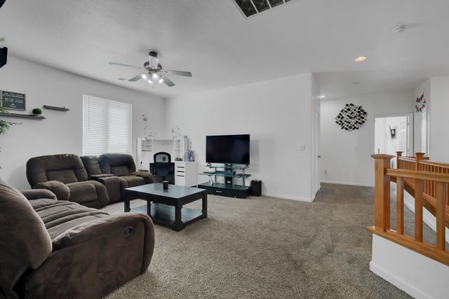 1408 Arlington Way, Plumas Lake, CA 95961