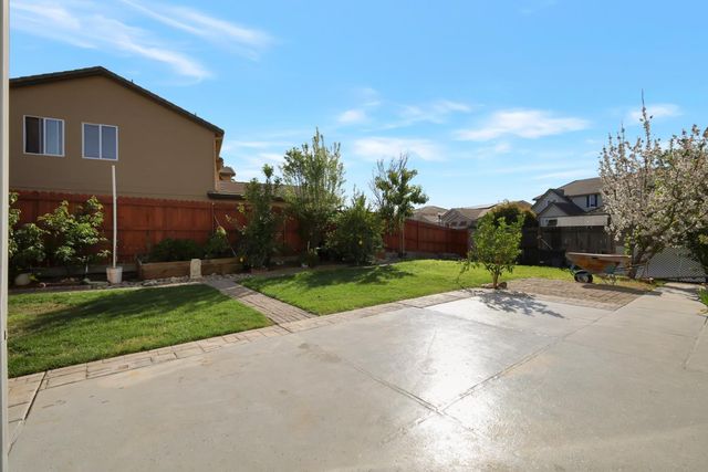 1408 Arlington Way, Plumas Lake, CA 95961