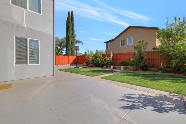 1408 Arlington Way, Plumas Lake, CA 95961