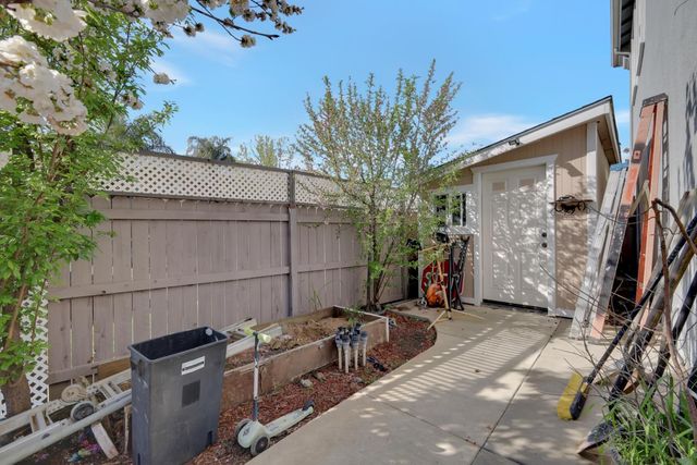 1408 Arlington Way, Plumas Lake, CA 95961